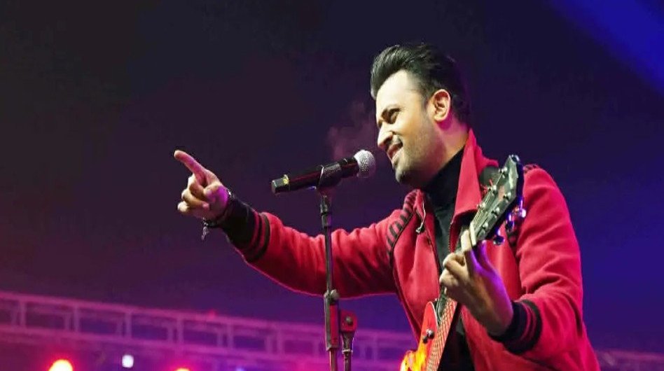 ঢাকায় কনসার্টে আসছেন আতিফ আসলাম, শুরু হয়েছে টিকিট বিক্রি