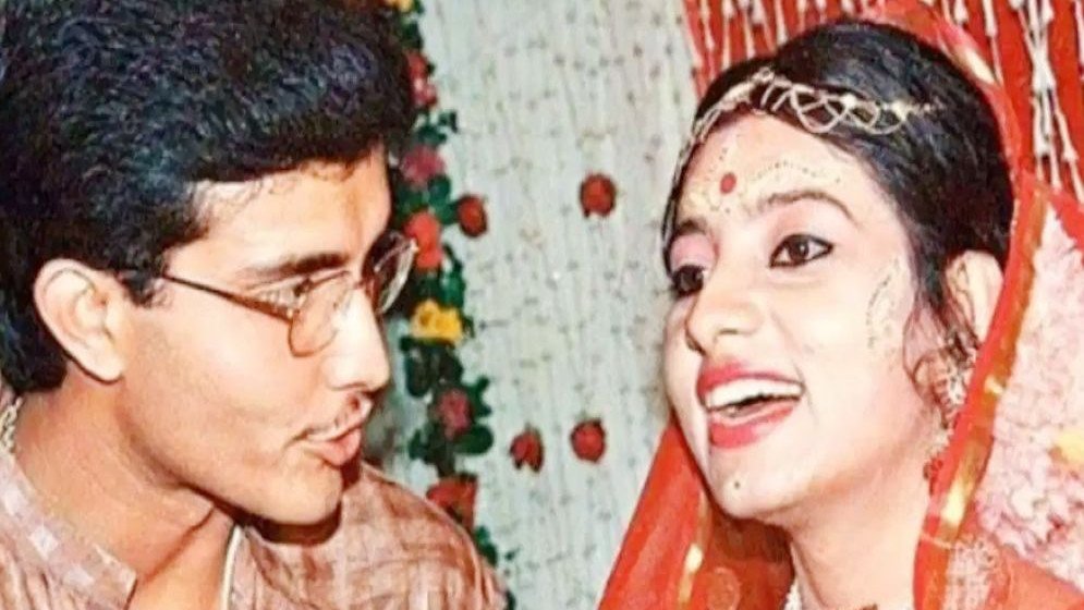 শত্রুতা ভুলে যেভাবে সৌরভ-ডোনার প্রেম পূর্ণতা পেয়েছিল