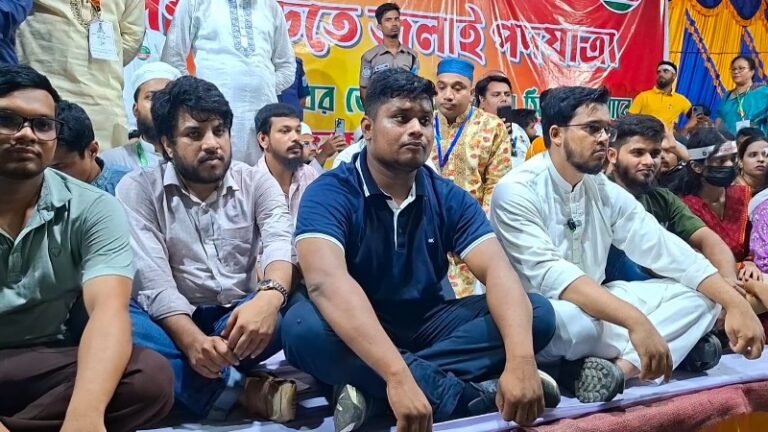 রাষ্ট্রকাঠামোর সংস্কার ছাড়া সরকার পরিবর্তন যথেষ্ট নয়: হাসনাত আব্দুল্লাহ
