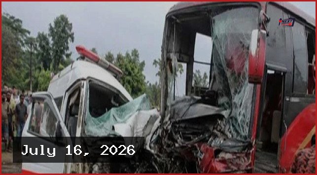 পাবনায় বাস-অ্যাম্বুলেন্সের মুখোমুখি সংঘর্ষে চালকসহ নিহত ৩