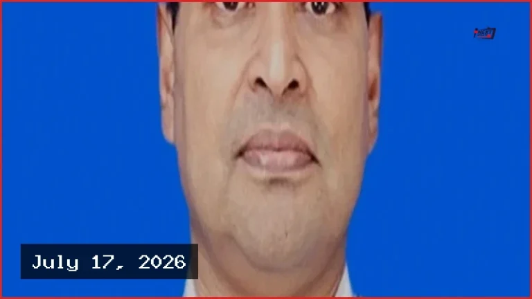 নৌবাহিনীর নতুন প্রধান হিসেবে দায়িত্ব পেলেন খোন্দকার মিজবাহ উল আজীম