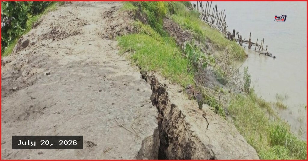 খুলনার রূপসায় বেড়িবাঁধের ভাঙনে আতঙ্কিত পাঁচ গ্রামের মানুষ