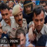 দিল্লি পুলিশের হেফাজতে কয়েক ঘণ্টা থাকার পর মুক্তি পেলেন রাহুল-প্রিয়াঙ্কা
