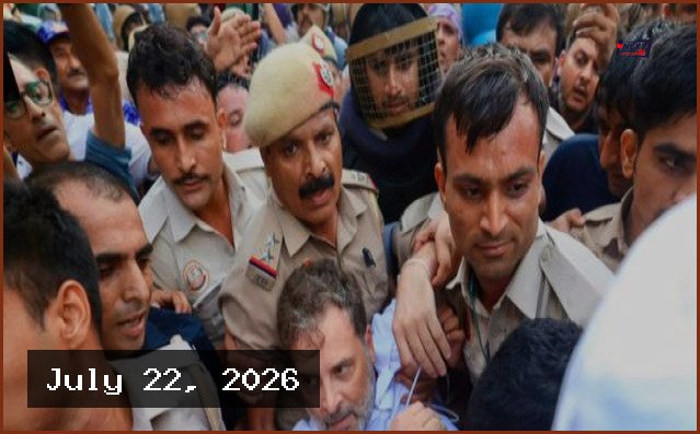 দিল্লি পুলিশের হেফাজতে কয়েক ঘণ্টা থাকার পর মুক্তি পেলেন রাহুল-প্রিয়াঙ্কা