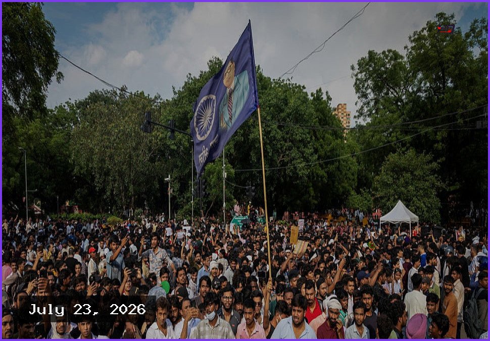 দিল্লিতে শিক্ষামন্ত্রীর পদত্যাগের দাবিতে উত্তাল যন্তর মন্তর