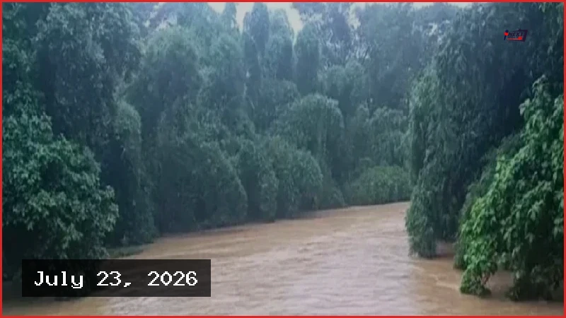 দেশের তিন নদীর পানি বিপৎসীমার উপরে, ১৪ জেলায় বন্যার শঙ্কা