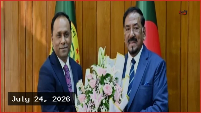 রাষ্ট্রপতির দায়িত্ব নেওয়ায় হাফিজ উদ্দিন আহমদকে ফুলেল শুভেচ্ছা
