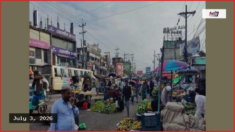 লোহাগাড়ায় ফুটপাত দখল করে দৈনিক লাখ টাকা চাঁদাবাজি