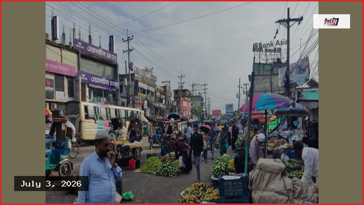 লোহাগাড়ায় ফুটপাত দখল করে দৈনিক লাখ টাকা চাঁদাবাজি