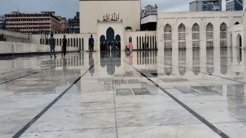 জুমার দিনের ফজিলত ও করণীয় আমলসমূহ