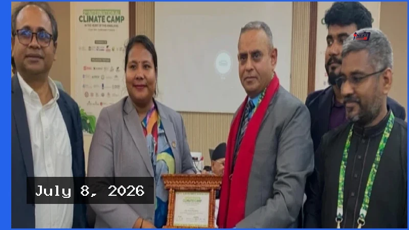 আন্তর্জাতিক জলবায়ু ক্যাম্পে সম্মাননা পেলেন স্টামফোর্ড উপাচার্য