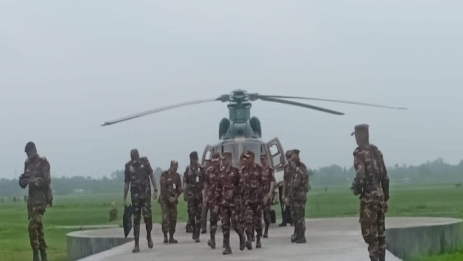 বগুড়ায় সেনাবাহিনীর গ্রীষ্মকালীন প্রশিক্ষণ এলাকা পরিদর্শন করলেন সেনাপ্রধান