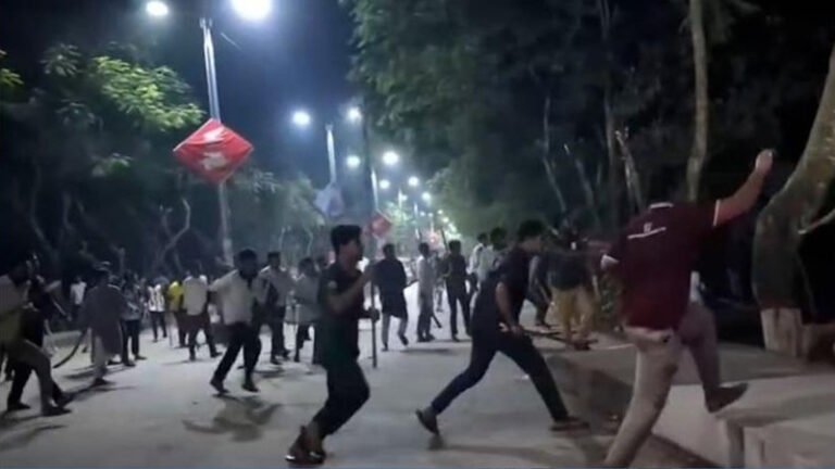 বেরোবিতে ছাত্রদল ও ছাত্রশিবিরের সংঘর্ষে আহত ১০