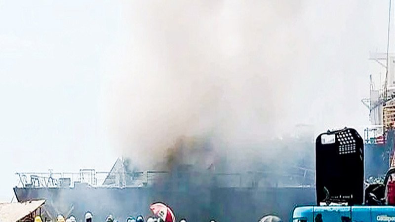 সীতাকুণ্ডে শিপইয়ার্ডে বিস্ফোরণ: ৩ শ্রমিকের মৃত্যু, আহত ৭