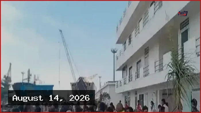 সীতাকুণ্ডে জাহাজভাঙা কারখানায় বিষাক্ত গ্যাসে ৮ শ্রমিকের মৃত্যু