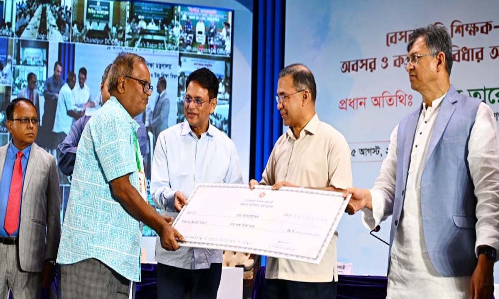 ঘুষ ছাড়াই শিক্ষকদের ব্যাংক অ্যাকাউন্টে পৌঁছাল অবসর ভাতার অর্থ