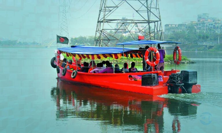 ঢাকার চারপাশের ১১০ কিমি নৌপথে চালু হচ্ছে বৈদ্যুতিক ওয়াটার বাস
