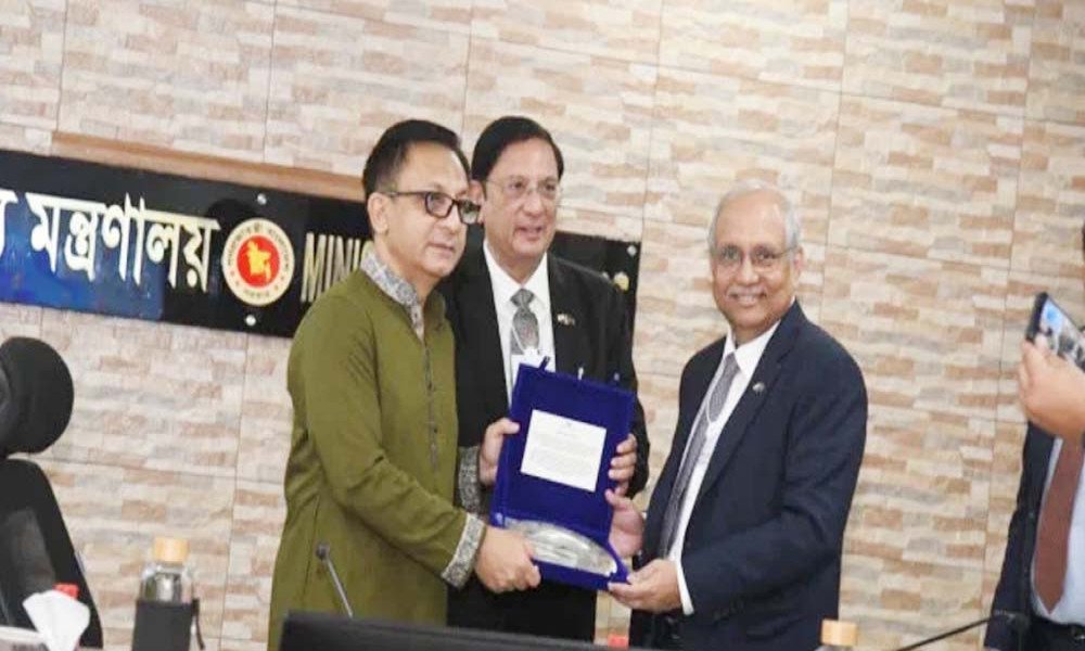 ভারতের সঙ্গে দীর্ঘমেয়াদী অর্থনৈতিক সম্পর্ক জোরদারে আগ্রহী বাংলাদেশ