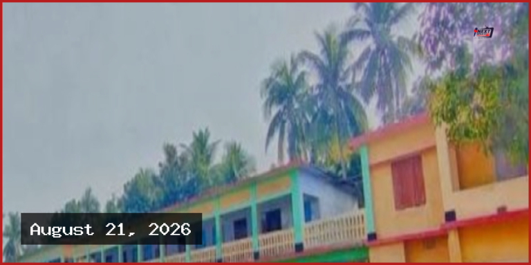 দিঘলিয়ায় স্কুলের বাথরুম থেকে নবম শ্রেণির ছাত্রী উদ্ধার