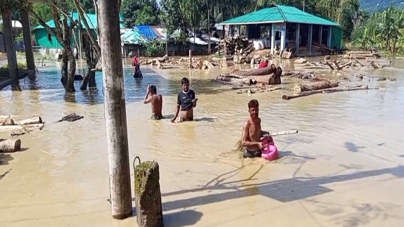 খাগড়াছড়িতে আকস্মিক বন্যা: দীঘিনালায় ৮০০ পরিবার পানিবন্দি