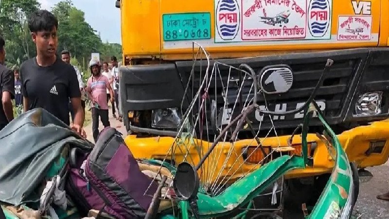 সিলেটে লরি-অটোরিকশা সংঘর্ষে একই পরিবারের তিনজনসহ নিহত ৪