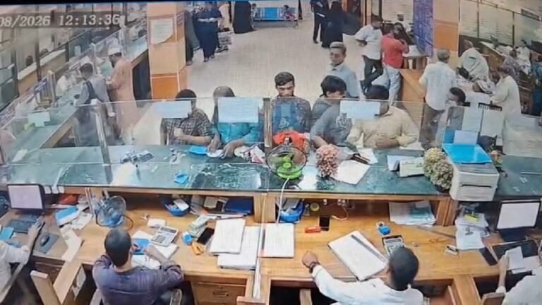 ব্রাহ্মণবাড়িয়ায় সোনালী ব্যাংক থেকে গ্রাহকের পৌনে আট লাখ টাকা চুরি