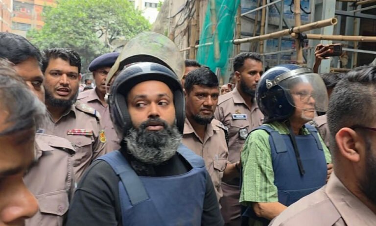 পল্টন মামলা: সোলায়মান সেলিম ও মোস্তফা জালাল গ্রেপ্তার দেখানোর আদেশ