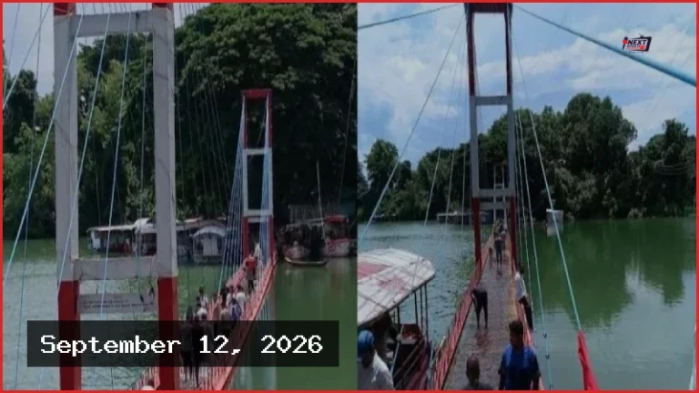 ঝুলন্ত সেতু পানিতে, তবুও সেলফিতে পর্যটকরা