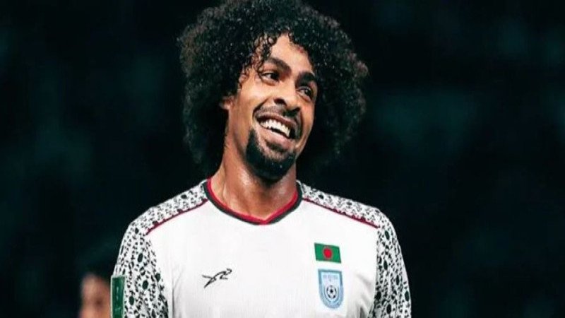হামজা চৌধুরীর আকাশচুম্বী জনপ্রিয়তা, দেড় বছরে বিক্রি ৫ হাজার জার্সি