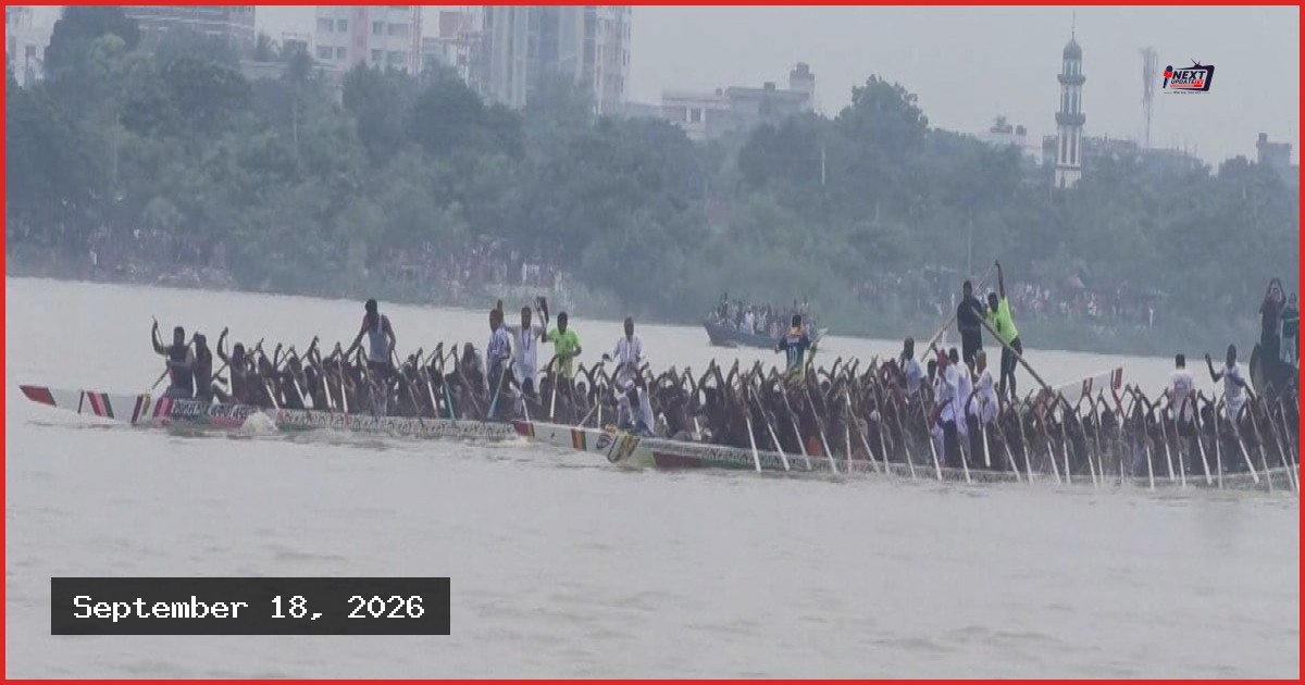 কুষ্টিয়ার কুমারখালীতে গড়াই নদীতে শুরু হলো তিন দিনের নৌকা বাইচ