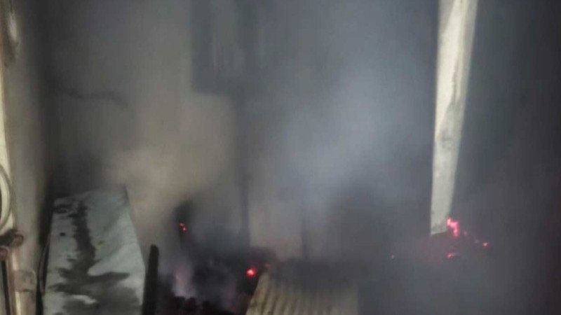 গাজীপুরে গ্যাস সিলিন্ডার লিকেজে পুড়ে ছাই ৪২টি ঘর