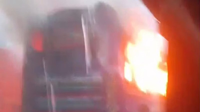পল্লবীতে পার্কিং করা বাসে আগুন, তদন্তে পুলিশ