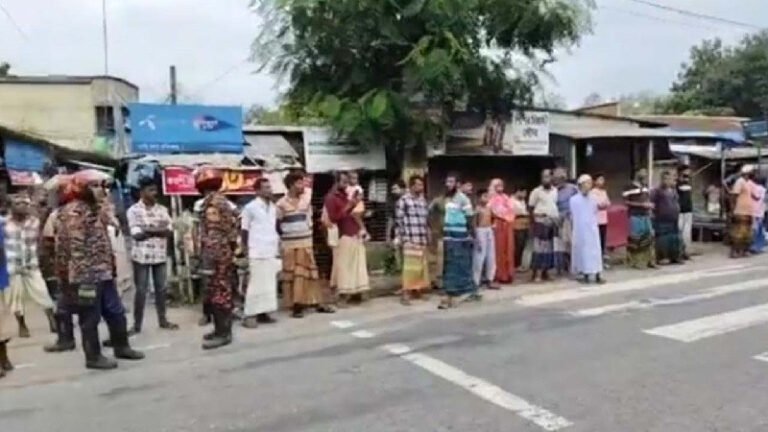 শাহজাদপুরে ট্রাকচাপায় সিএনজি চালক নিহত