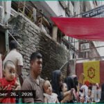 মিরপুরে গুঁড়িয়ে দেওয়া স্বাস্থ্যকেন্দ্রে খোলা আকাশের নিচে টিকাদান কর্মসূচি