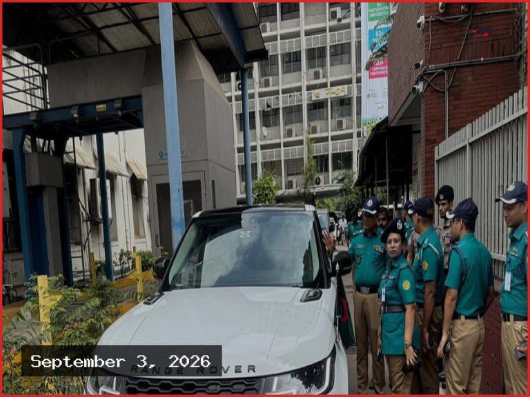ট্রাফিক আইন লঙ্ঘনে বিমানমন্ত্রীর গাড়ির বিরুদ্ধে দুই মামলা