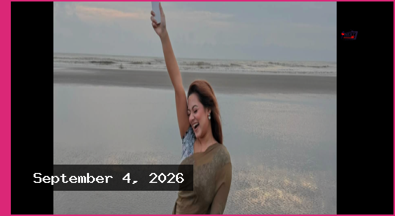 কক্সবাজার সমুদ্রসৈকতে নতুন লুকে ধরা দিলেন অভিনেত্রী দীঘি