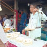 গাজীপুরের বরমী বাজারে শত বছরের ঐতিহ্যবাহী তুন্দুল রুটির স্বাদ