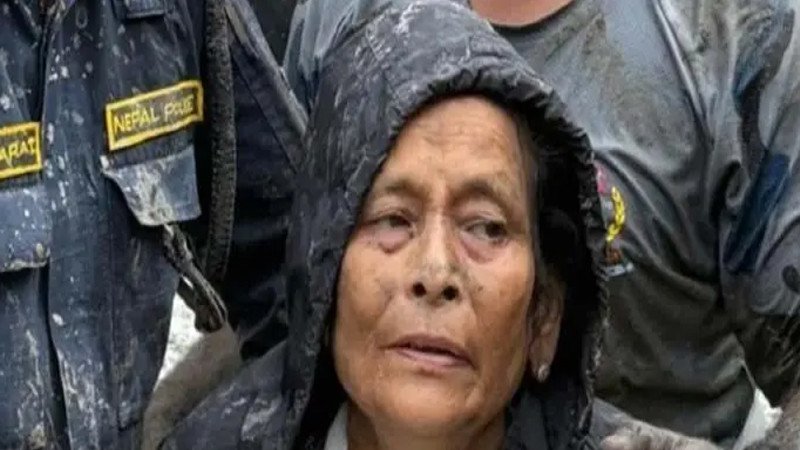 শেষকৃত্য শুরুর পর জীবিত উদ্ধার চন্দিকা, নিখোঁজ চার
