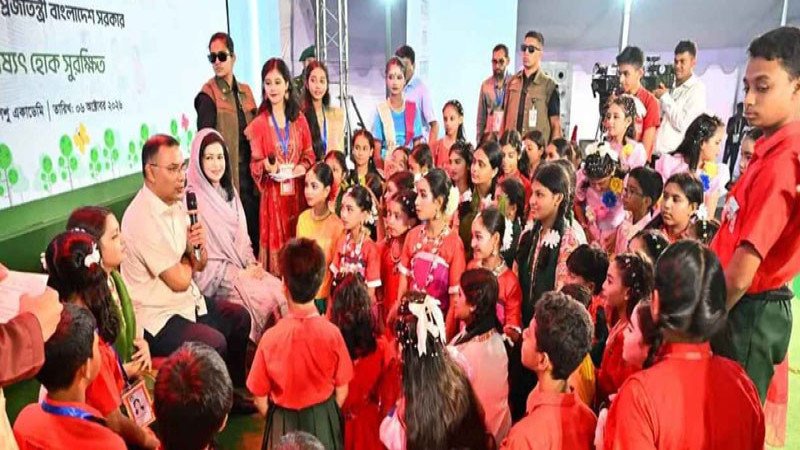শিশু একাডেমির অনুষ্ঠানে জাইমার ডাকে চমকে গেলেন প্রধানমন্ত্রী