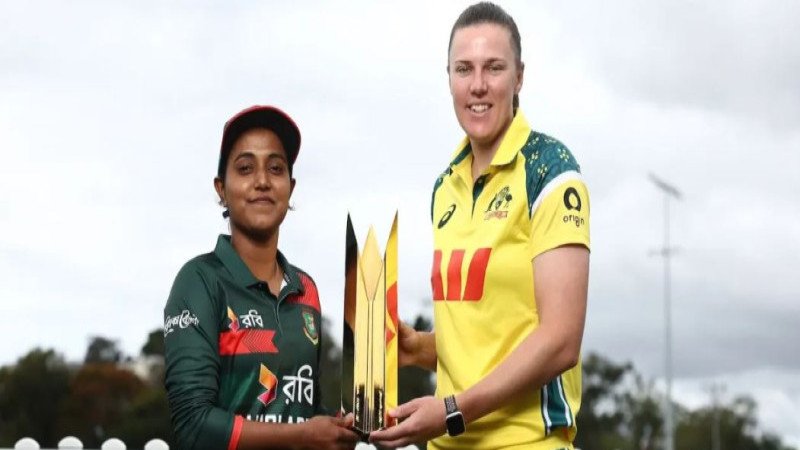 অস্ট্রেলিয়া সফরের চ্যালেঞ্জ নিয়ে যা বললেন কোচ ডেভিড হেম্প
