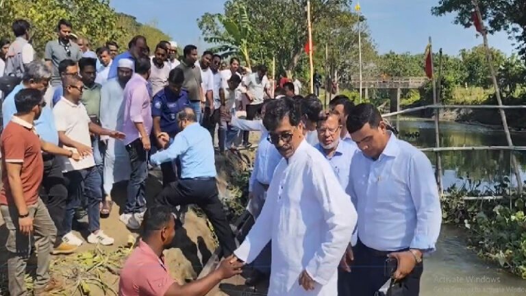 মা ইলিশ রক্ষায় জেলেদের সচেতন হওয়ার আহ্বান মৎস্যমন্ত্রীর