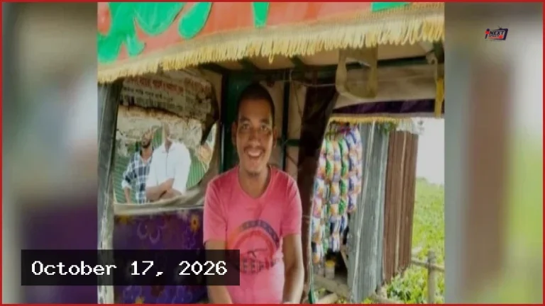 পূজা মণ্ডপে কুড়াল দিয়ে গণেশ প্রতিমা ভাঙচুর, যুবক আটক