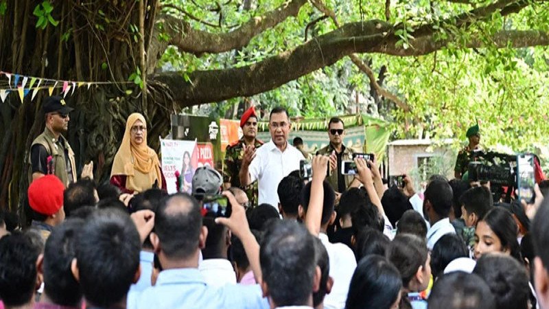 নিজের শিক্ষাপ্রতিষ্ঠানে প্রধানমন্ত্রী: তরুণদের দেশ গড়ার আহ্বান