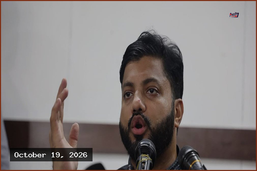পদত্যাগ করলেন ইশরাক হোসেন, সাফাই গাইলেন অস্ত্র হাতে মাদকবিরোধী অভিযান নিয়ে