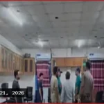 হাজারীবাগে কুরিয়ার সার্ভিসে সন্ত্রাসীদের হামলা, ভাঙচুর ও লুটপাট