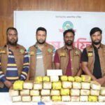ট্রাকের পাটাতনের নিচে ৩ লাখ ২০ হাজার ইয়াবাসহ চালক গ্রেপ্তার