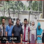 ফেসবুকে প্রেমের ফাঁদে ফেলে বিত্তবানদের ব্ল্যাকমেইল, চক্রের মূল হোতাসহ ৫ জন গ্রেপ্তার