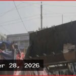মিরপুর-১ গোলচত্বরের ফুটপাত দখলমুক্ত করতে ডিএনসিসির উচ্ছেদ অভিযান