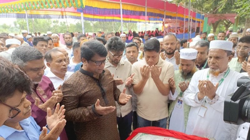 ত্রিশালে বাগান ইসলামিয়া মাদরাসার নতুন ভবনের ভিত্তিপ্রস্তর স্থাপন